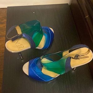 Women’s heel dress shoes